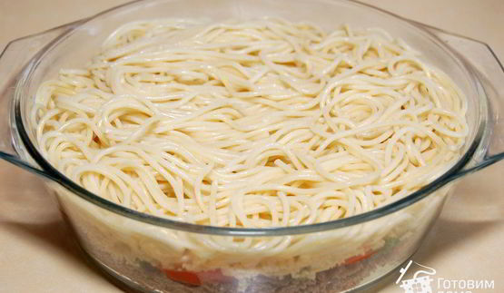 мясная запеканка с овощами и макаронами