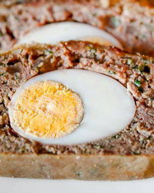 Пасхальная балканская запеканка из потрохов