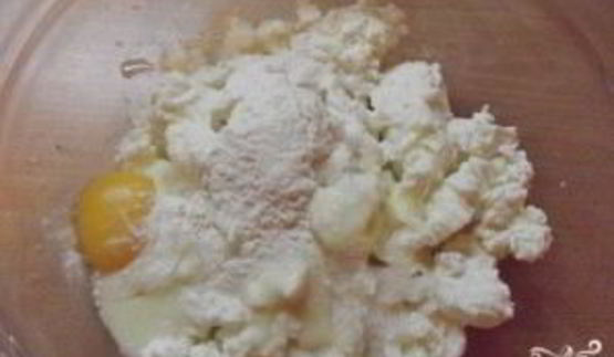 творожная запеканка с вареньем