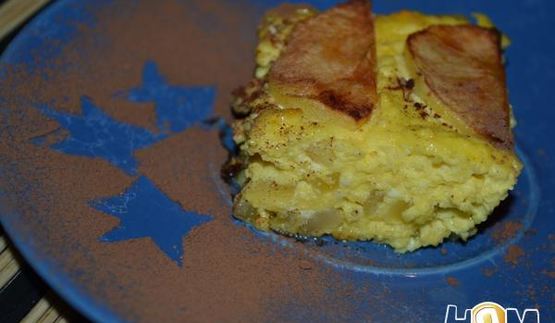 творожная запеканка с яблоком и бананом