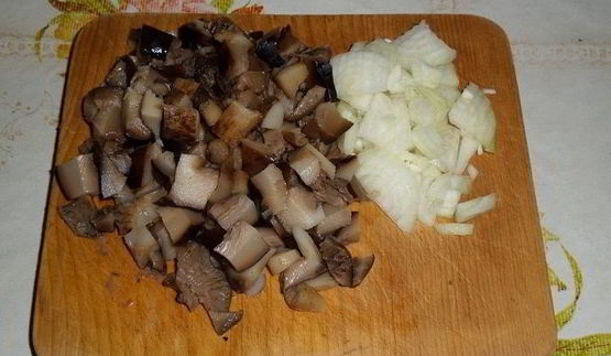 запеканка с картофелем, курицей и грибами