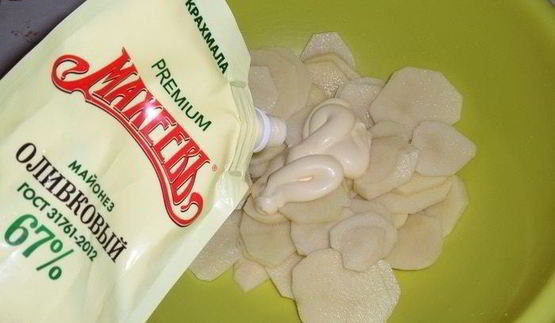 запеканка с картофелем, курицей и грибами