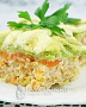 Запеканка в савойской капусте с фаршем и овощами