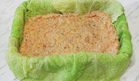 запеканка в савойской капусте с фаршем и овощами