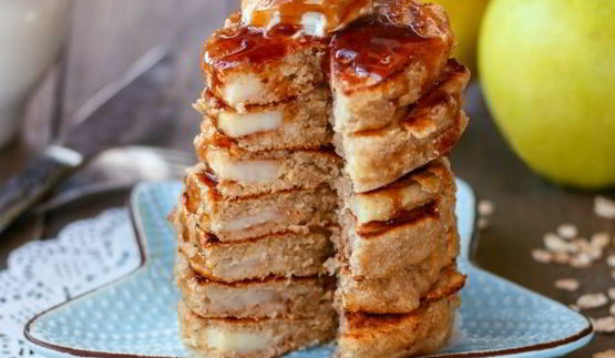 жареные яблоки в тесте