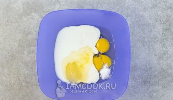 жареные яблоки в тесте