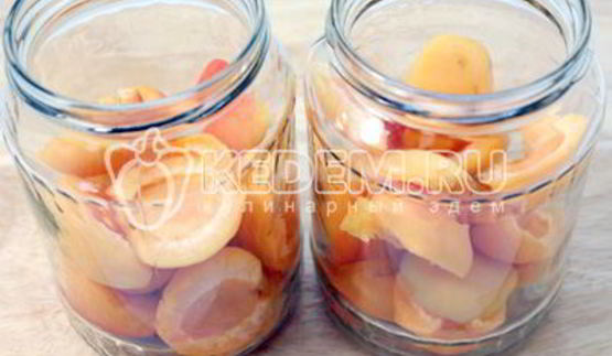абрикосовый компот