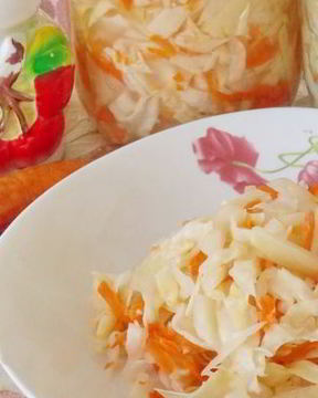 Квашеная капуста с морковью и сахаром