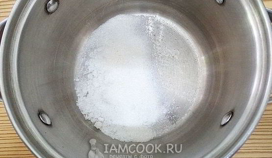 квашеные помидоры в банках