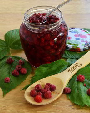 Малина в собственном соку на зиму