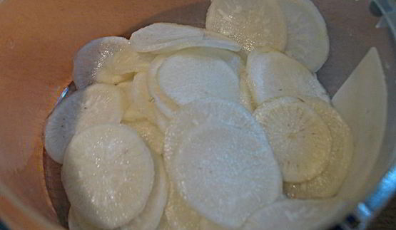 дайкон маринованный