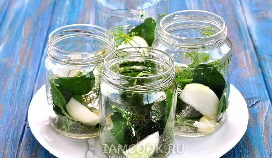 хрустящие маринованные огурцы с болгарским перцем на зиму