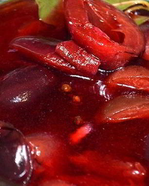 Маринованная слива