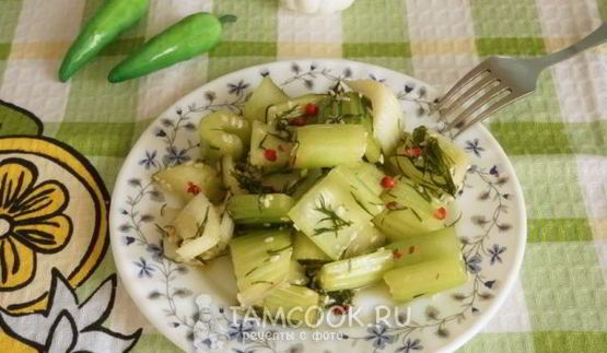 маринованный сельдерей