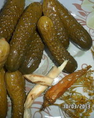 Маринованные огурчики с эстрагоном