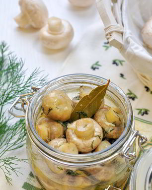 Маринованные шампиньоны
