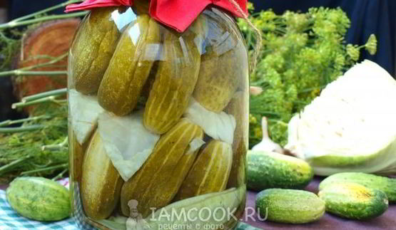 огурцы, маринованные с капустой