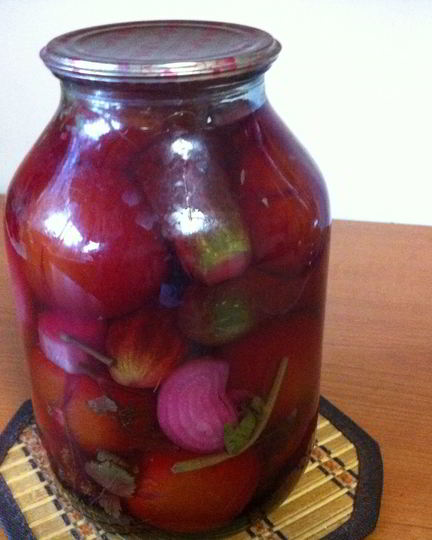 Рецепт помидоров маринованных со свеклой и огурцами