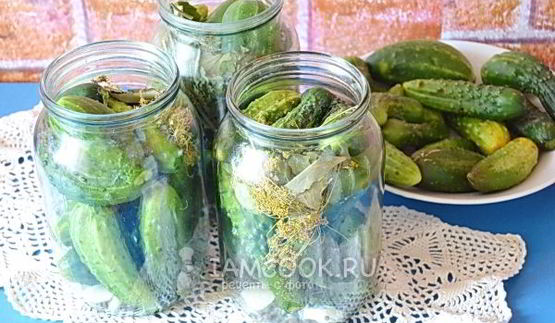 огурцы на зиму в литровых банках