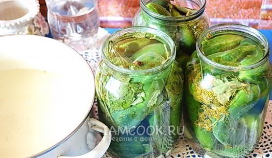 огурцы на зиму в литровых банках