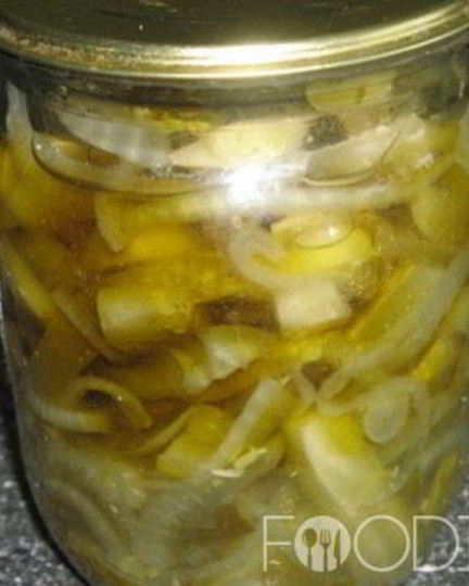 Рецепт огурцов с луком на зиму