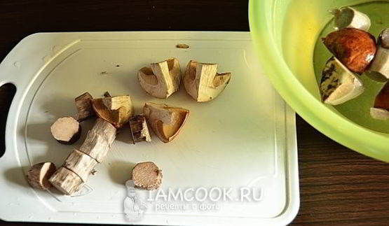 подосиновики, замороженные на зиму