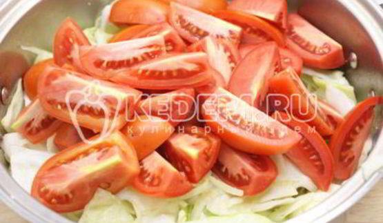 помидоры с капустой и луком