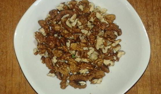 грушевое варенье с грецкими орехами и черносливом