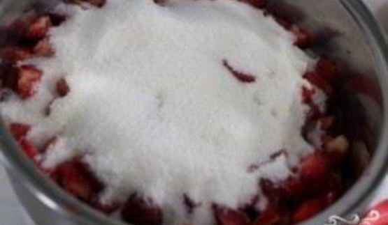 клубничное варенье из крупной клубники