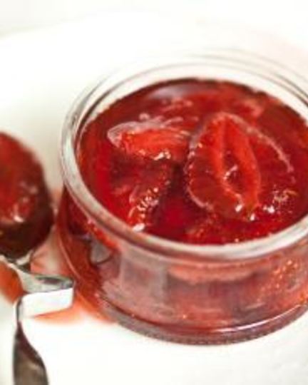 Рецепт клубничного варенья из нарезанных ягод