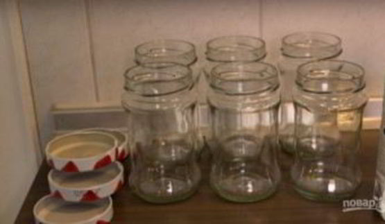 клубничное варенье с целыми ягодами