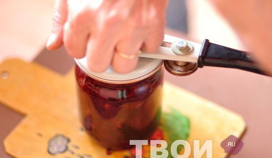 конфитюр из крыжовника с лимоном и мелиссой