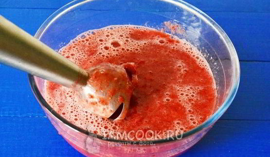 сырое варенье из клубники