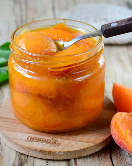 Рецепт варенья из абрикосов с листьями вишни