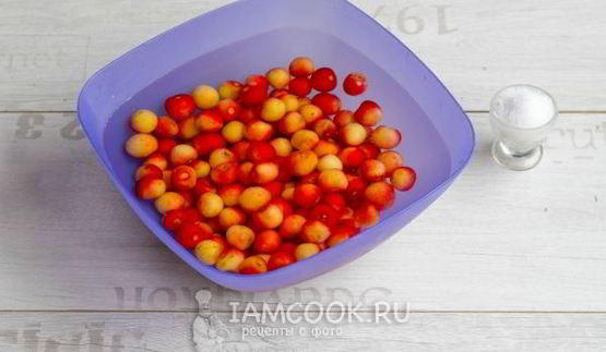 варенье из черешни с косточками