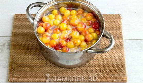 варенье из черешни с косточками