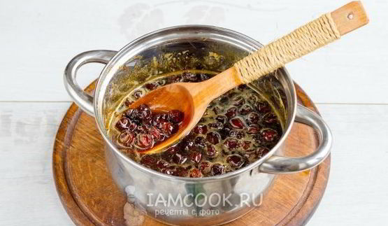 варенье из черешни с косточками