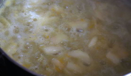 варенье из ревеня с зелеными яблоками и имбирем