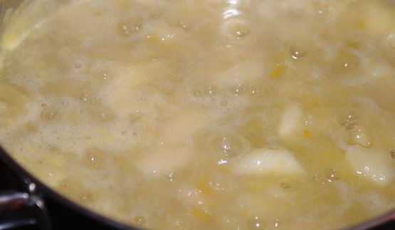 варенье из ревеня с зелеными яблоками и имбирем