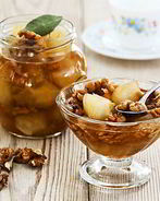 Варенье из яблок с грецкими орехами в мультиварке