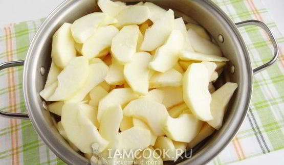 яблочное пюре со сгущенкой на зиму