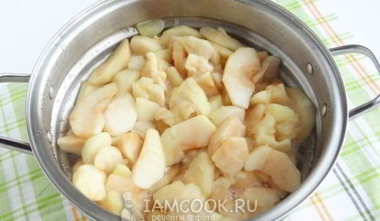 яблочное пюре со сгущенкой на зиму