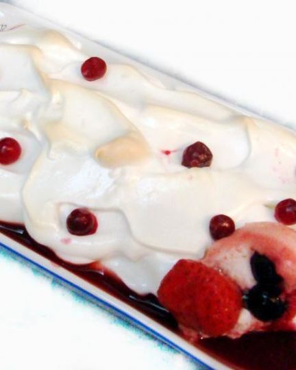 Рецепт ягод с меренгами