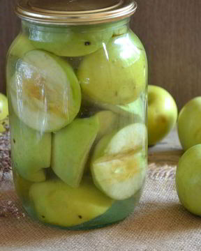 Закатка яблок на зиму