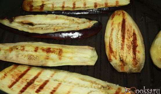 антипасти из баклажана, сладкого перца и помидора