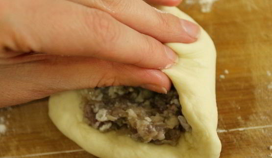 беляши с мясом