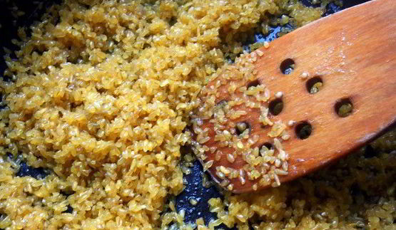 булгур с баклажанами, томатами и моцареллой