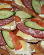 Бутерброды к завтраку Разноцветная мозаика