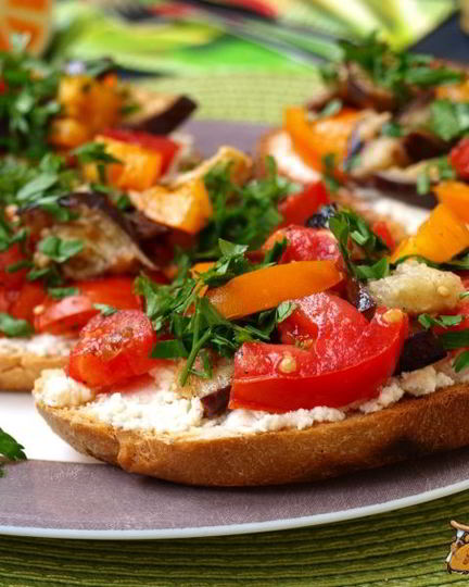 Рецепт бутербродов с баклажанами и помидорами