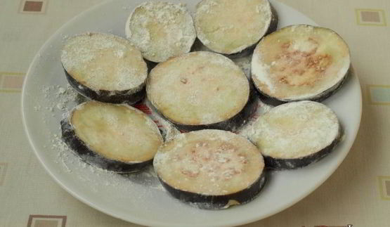 бутерброды с баклажанами и помидорами